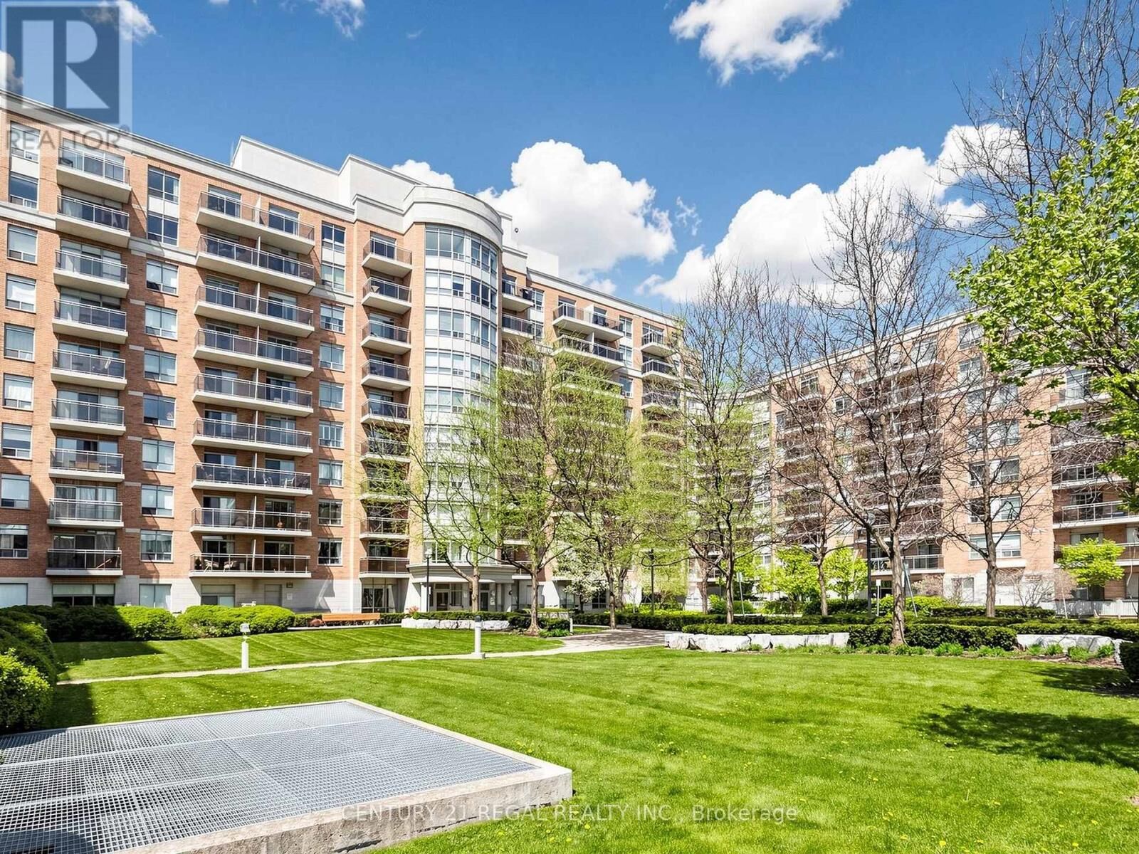 Property Photo: 650 Lawrence Avenue West 336 ON M6A 3E8