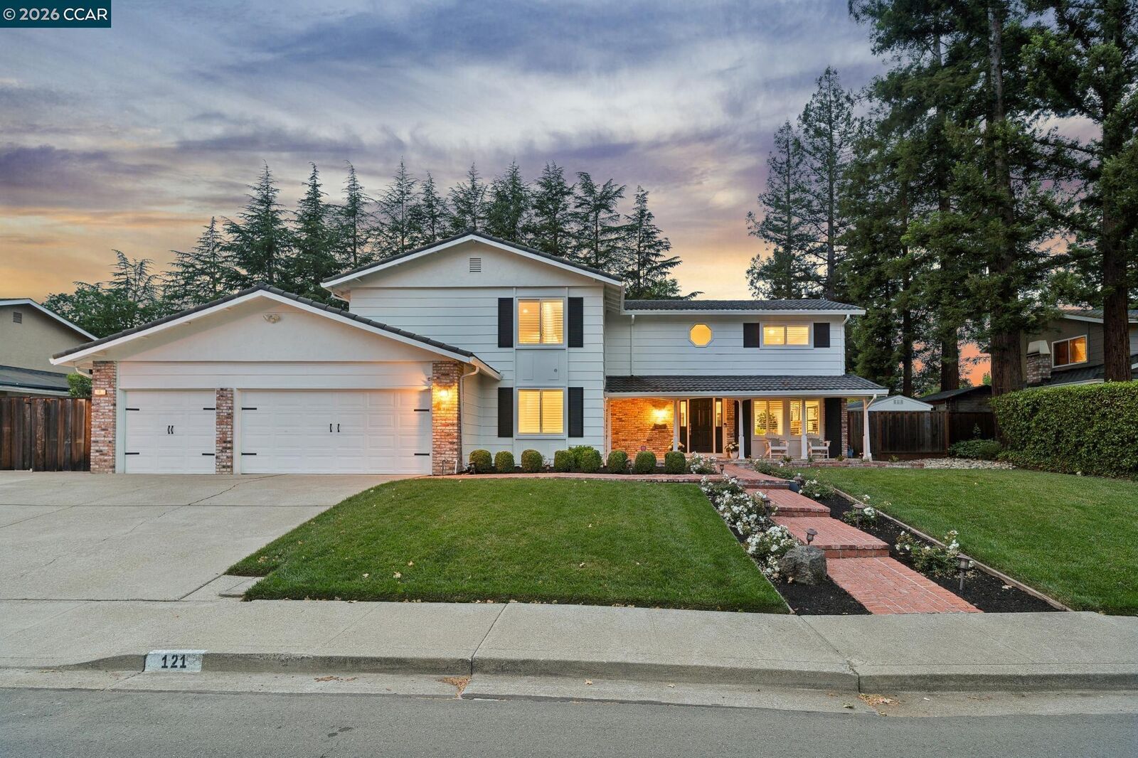 Property Photo:  121 Castleford Cir  CA 94526 