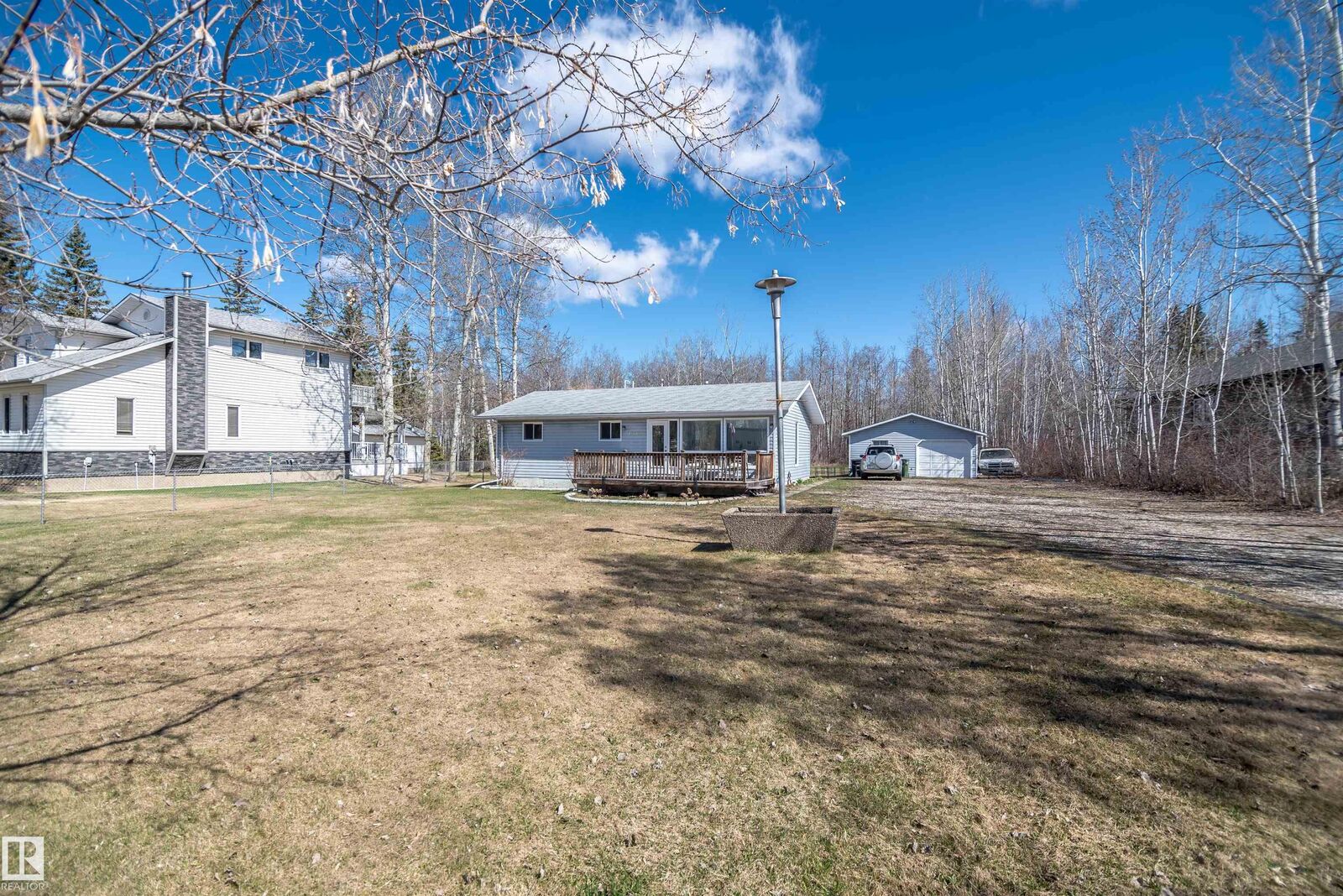 Property Photo:  4912 49A Avenue  AB T0E 0A0 