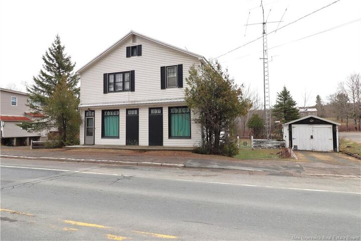 Photo de la propriété:  302 Main Street  NB E9C 1E2 