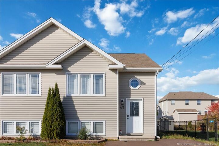 47 Nugent — photo 1