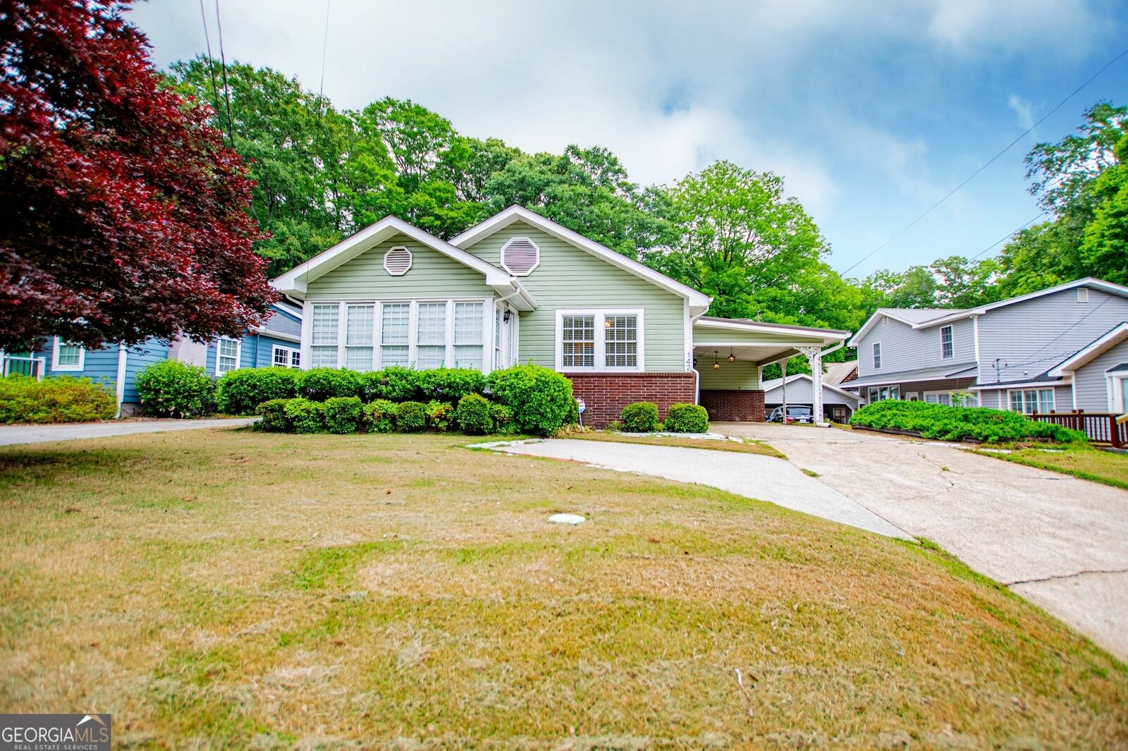 Property Photo:  142 Oak Avenue  GA 30117 