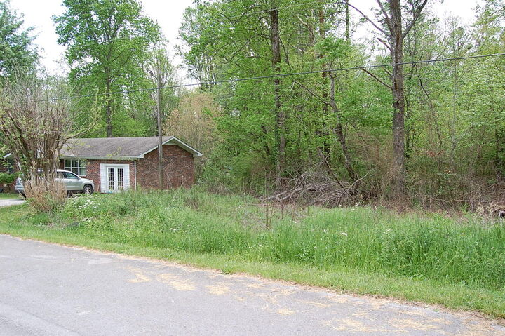 Property Photo:  66 51st Avenue  TN 37339 