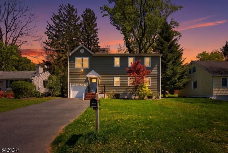 Property Photo:  31 Lakeview Rd  NJ 07871 