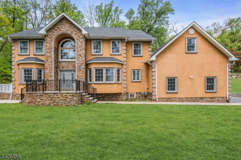 Property Photo:  1121 N Washington Ave  NJ 08812 