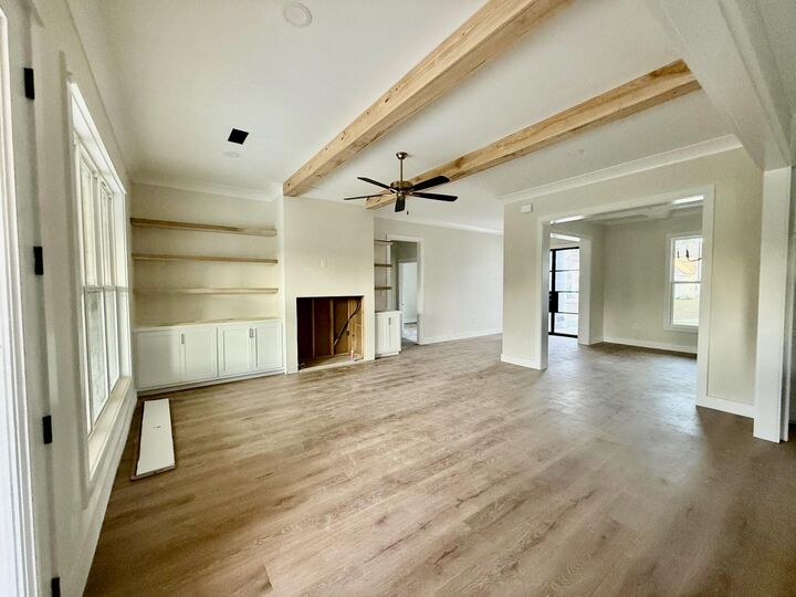 Property Photo:  124 Brookhollow Blvd.  MS 39402 