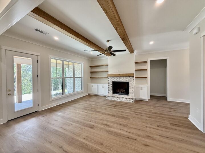Property Photo: 124 Brookhollow Blvd. MS 39402