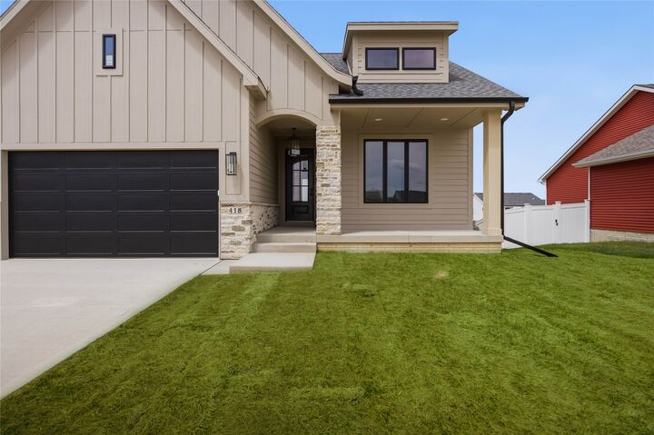 Property Photo:  418 Westwood Drive  IA 50124 