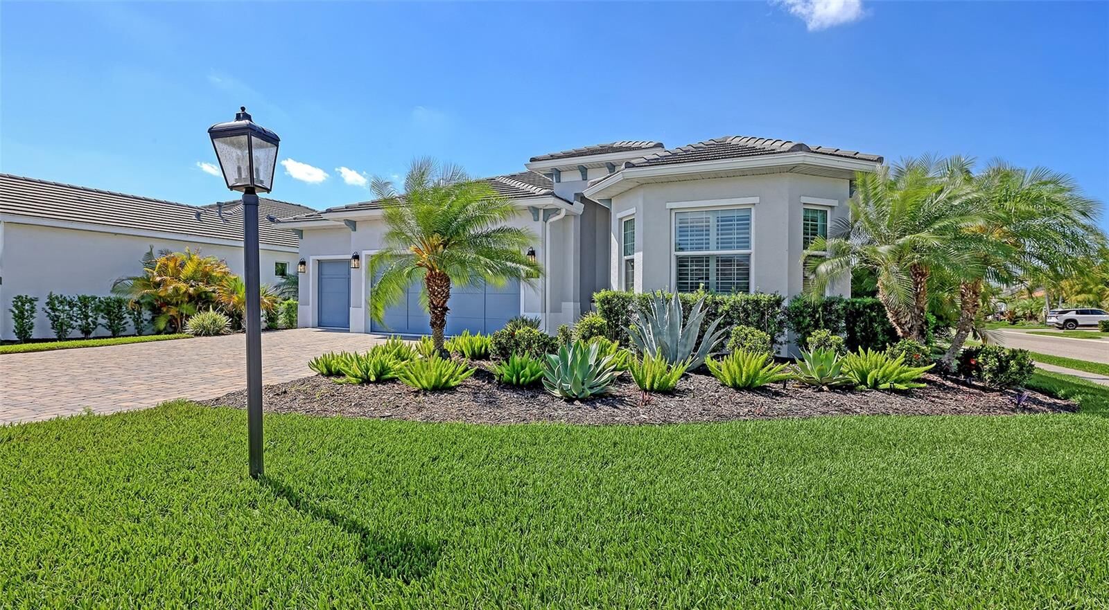 Property Photo:  7724 Sandhill Lake Drive  FL 34241 