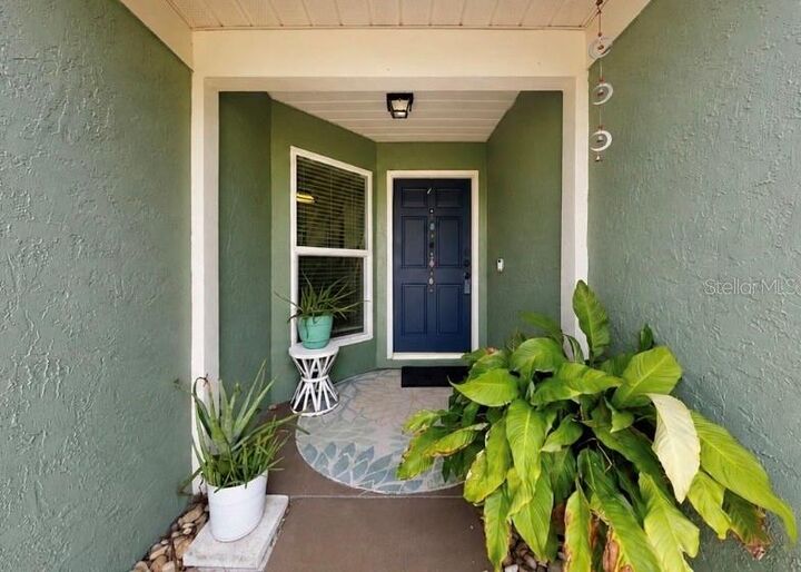 Property Photo:  1125 Hardwood Drive  FL 33596 