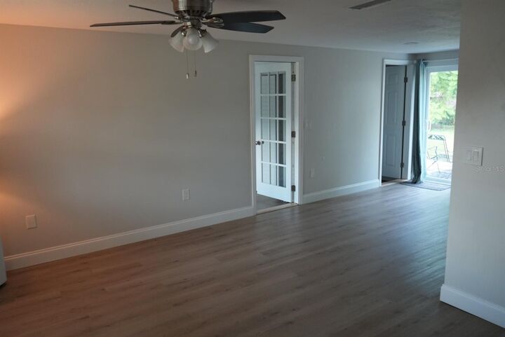 Property Photo:  972 Ponderosa Road  FL 34293 