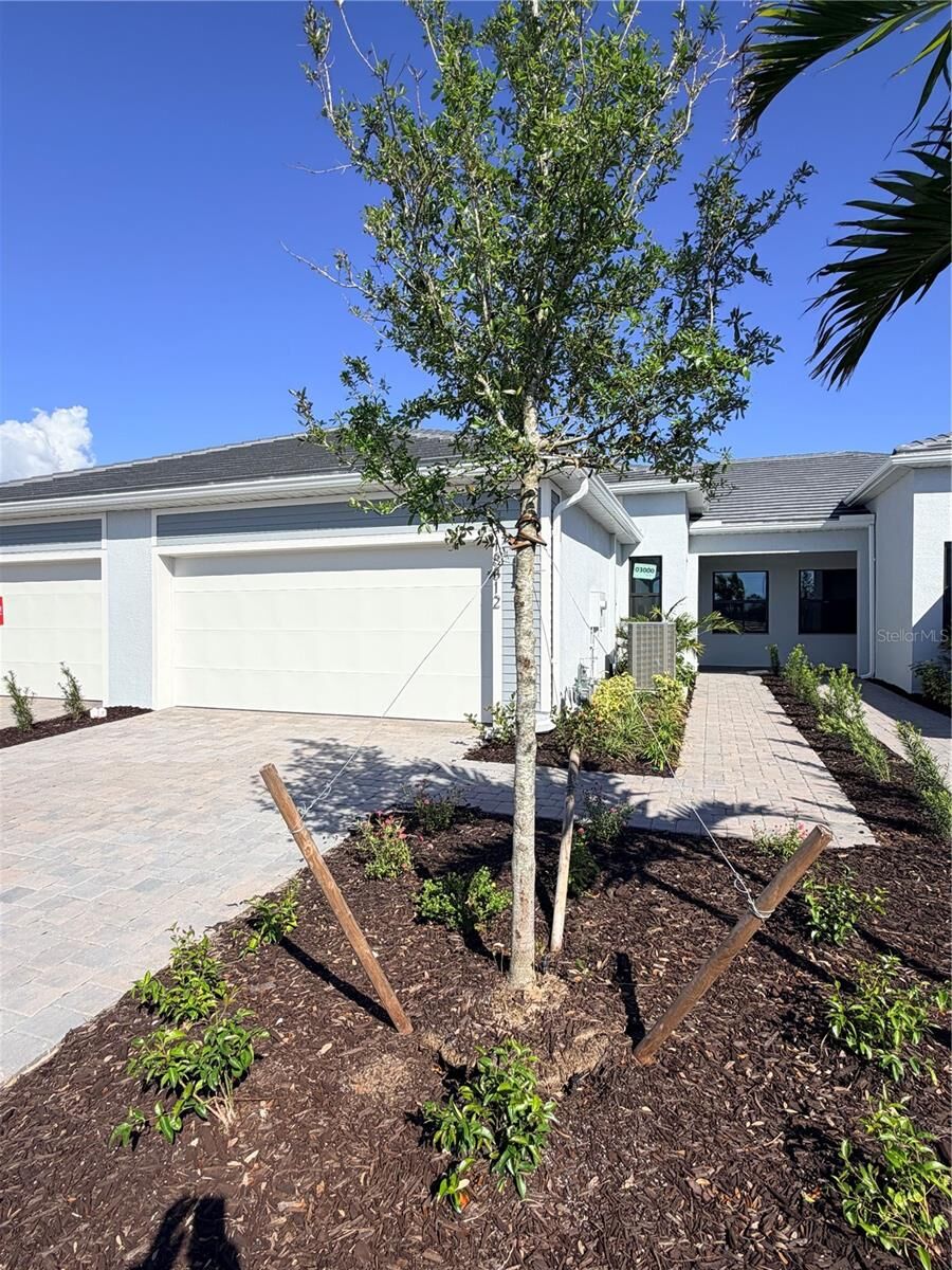 Property Photo:  18812 Indian Rock Place  FL 34211 