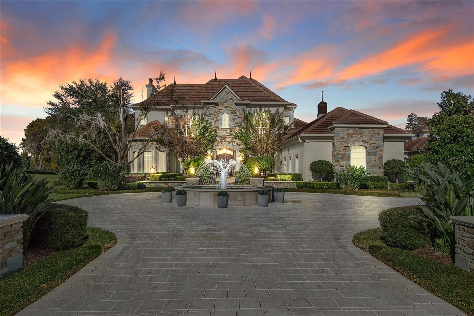 Property Photo:  9349 Tibet Pointe Circle  FL 34786 