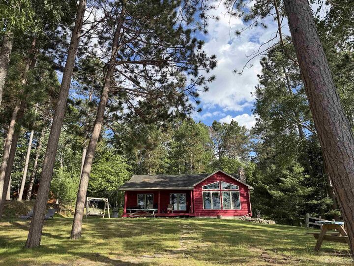 Property Photo:  1066 Cedaroma Drive  WI 54558-1111 