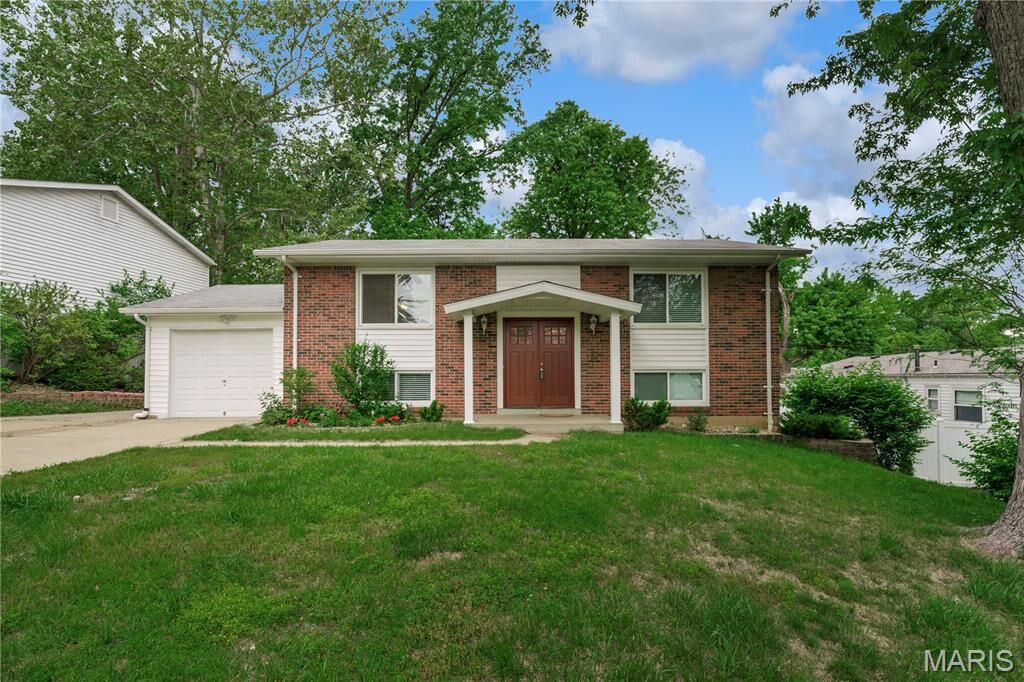 Property Photo:  1357 Glenstone Drive  MO 63043 