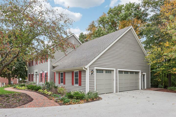 Property Photo:  18160 Kestrel Ct  WI 53045 