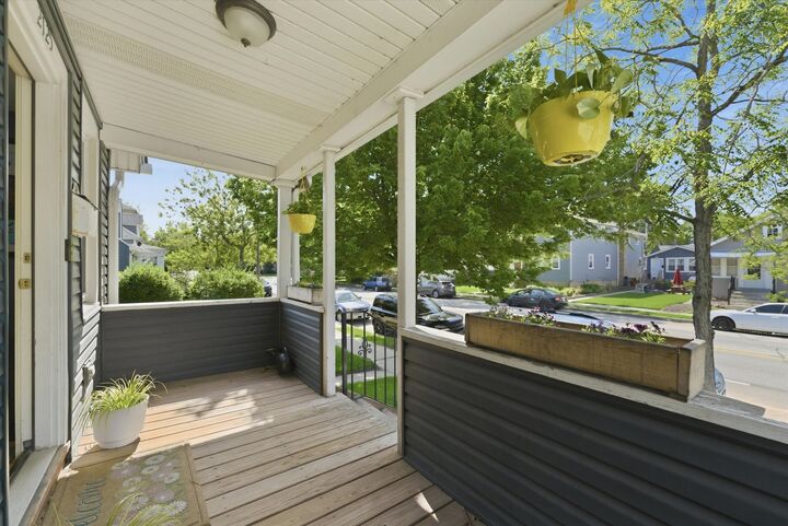 Property Photo: 2125 Emerson Street IL 60201