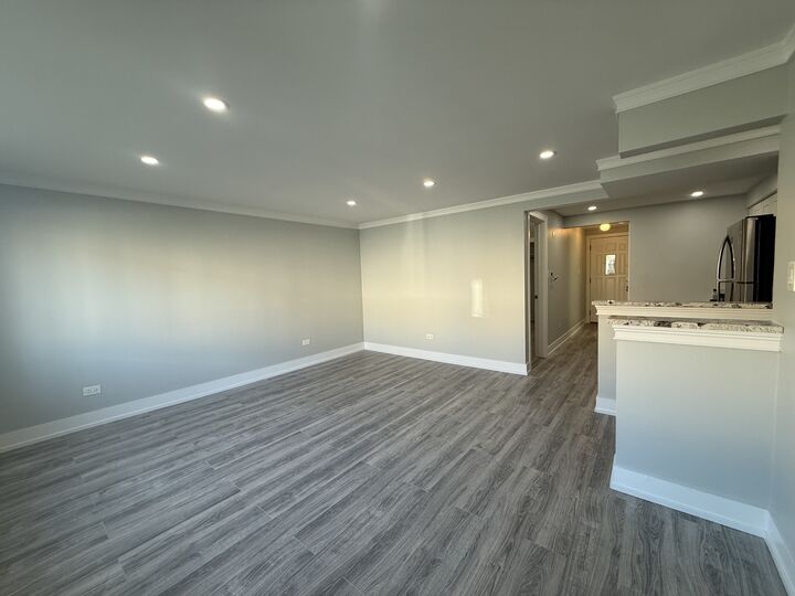 Property Photo:  8301 W Oconnor Drive Ge  IL 60171 