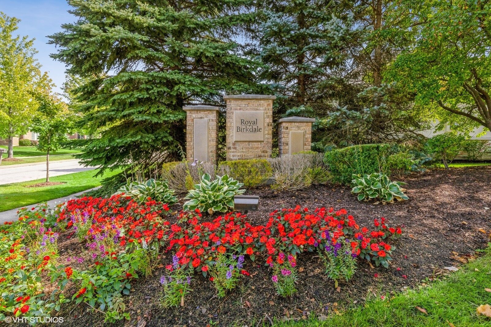 Property Photo:  