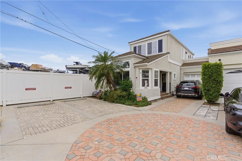 Property Photo:  700 Lido Park Drive 14  CA 92663 