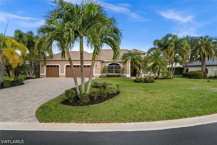 Property Photo: 2035 Teagarden Lane FL 34110