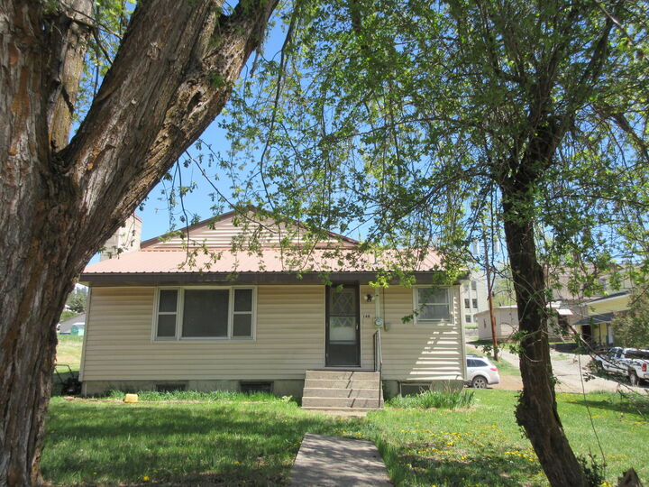 Property Photo:  166 N Portland St  WA 99166 