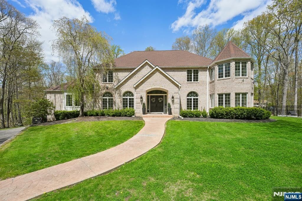 Property Photo:  9 Natale Drive  NJ 07871 