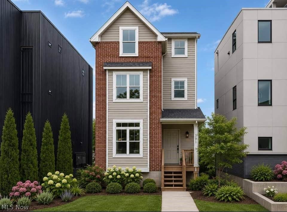 Property Photo: 2135 W 6th Street OH 44113