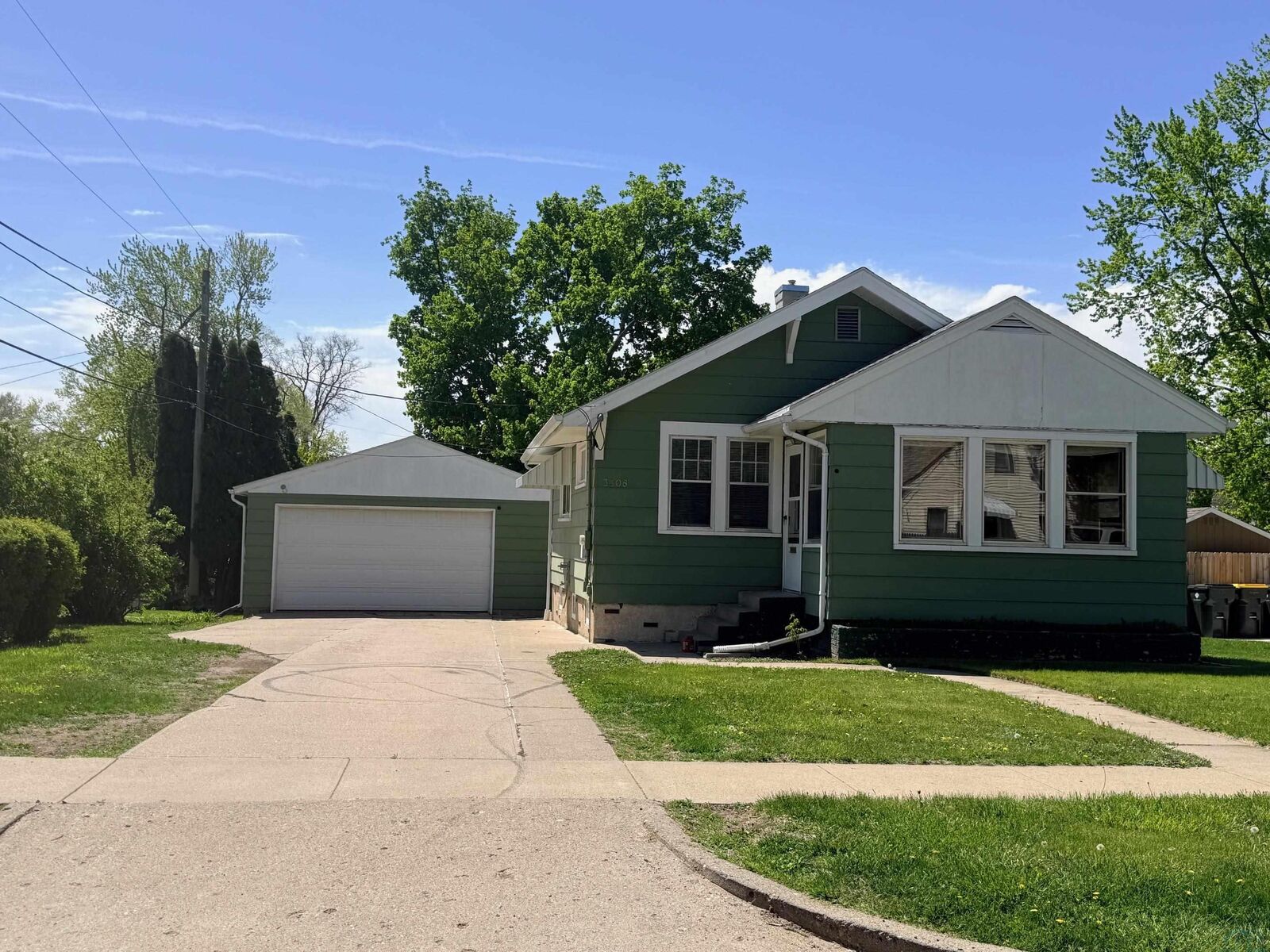 Property Photo: 3308 Myers Ave IA 51106