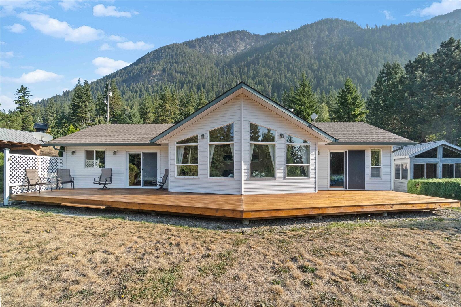 Property Photo: 760 Mobley Road BC V0E 2X1