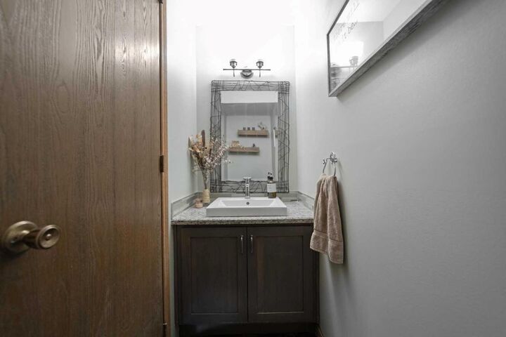 Property Photo:  16148 Hwy 53  AB T0B 1N0 