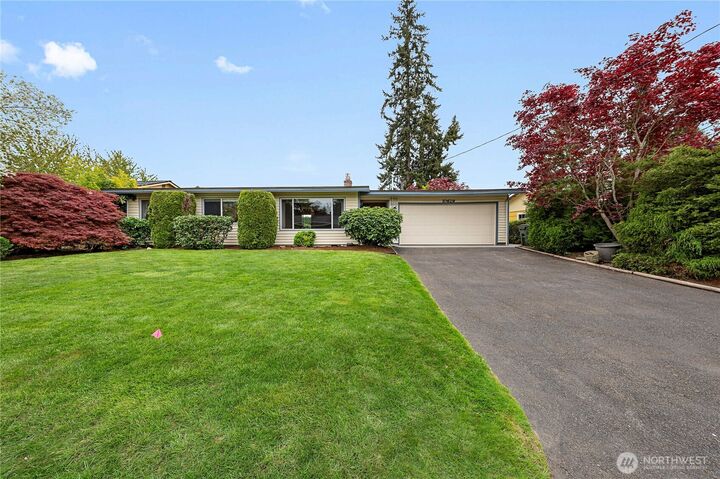 Property Photo:  10629 SE 236th Street  WA 98031 