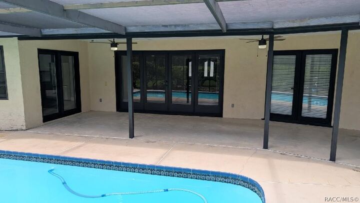 Property Photo:  768 E Jenkins Court  FL 34442 