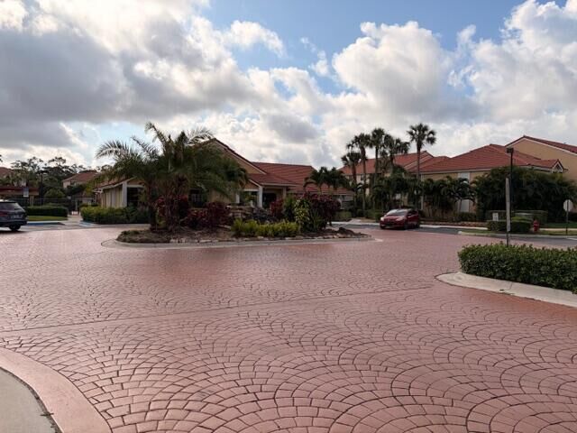 Property Photo:  5661 Riverside Drive 203B7  FL 33067 