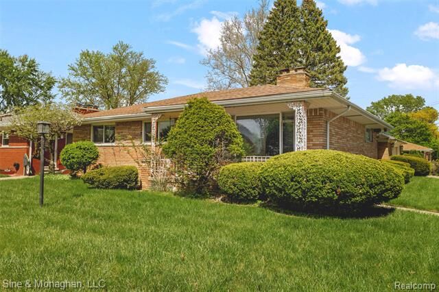 Property Photo:  14302 Winston Avenue  MI 48239 