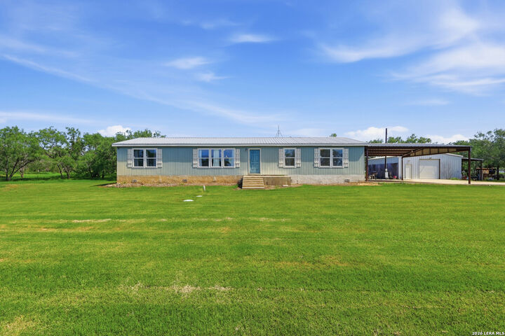 Property Photo:  152 E County Road 304  TX 78026 
