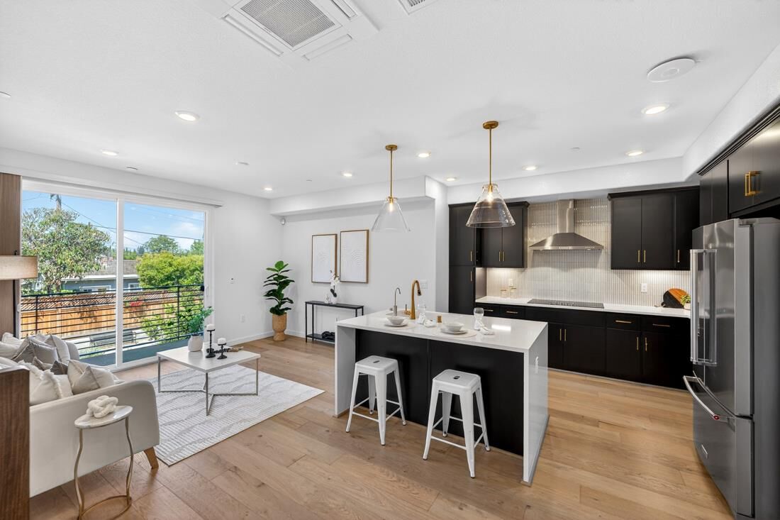 Property Photo:  827 Redberry Way  CA 95117 