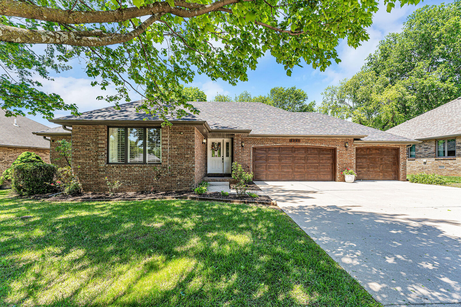 Property Photo:  2341 S Laurel Avenue  MO 65807 