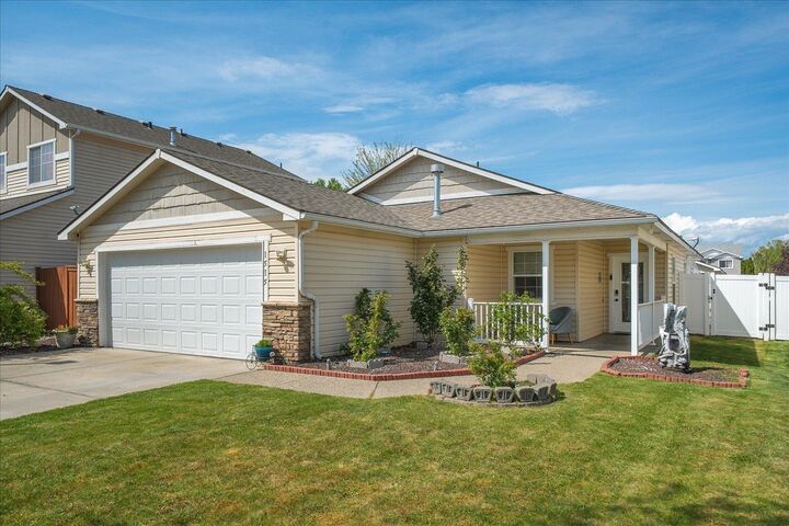 Property Photo:  1515 E Beacon Ln  WA 99217 