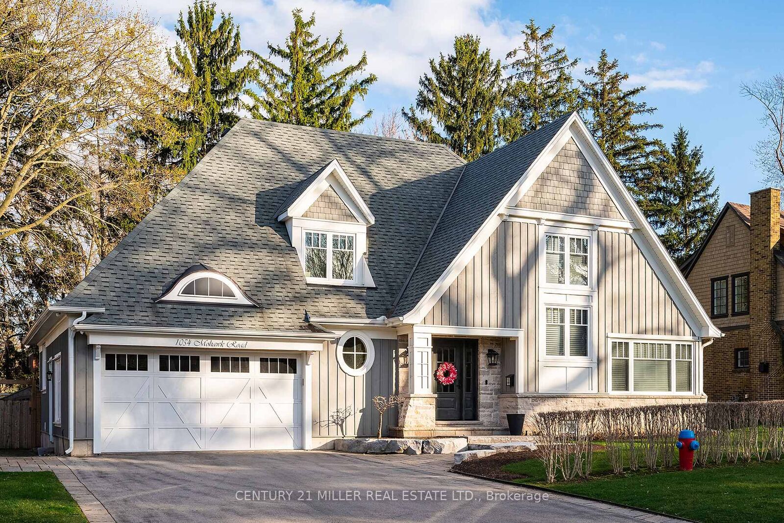 Property Photo:  1054 Mohawk Road  ON L7T 3M6 