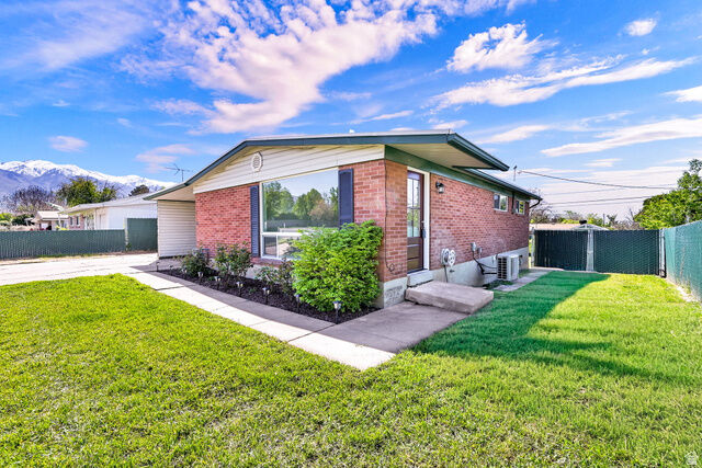 Property Photo:  31 W Gordon Ave  UT 84041 