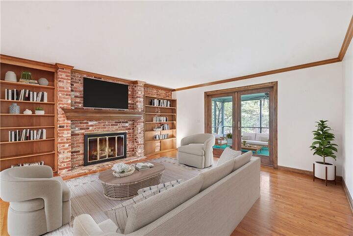 Property Photo: 104 Saybrook Harbor PA 15015
