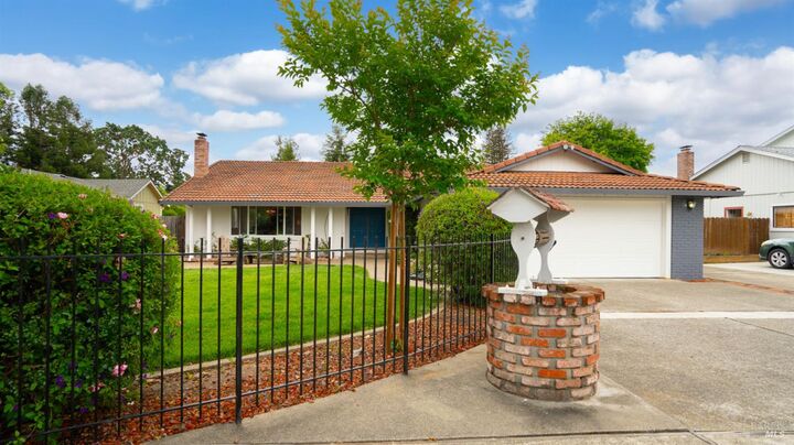 Property Photo: 3 Miranda Court CA 94947