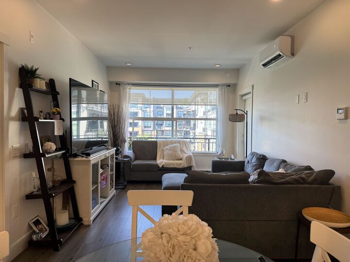 Property Photo:  11865 227 Street 411  BC V2X 6H9 
