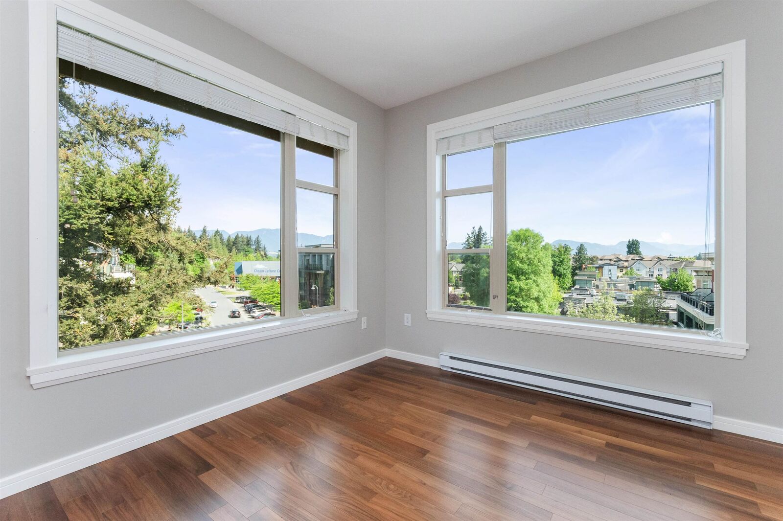 Property Photo: 45530 Market Way 407 BC V2R 0M5