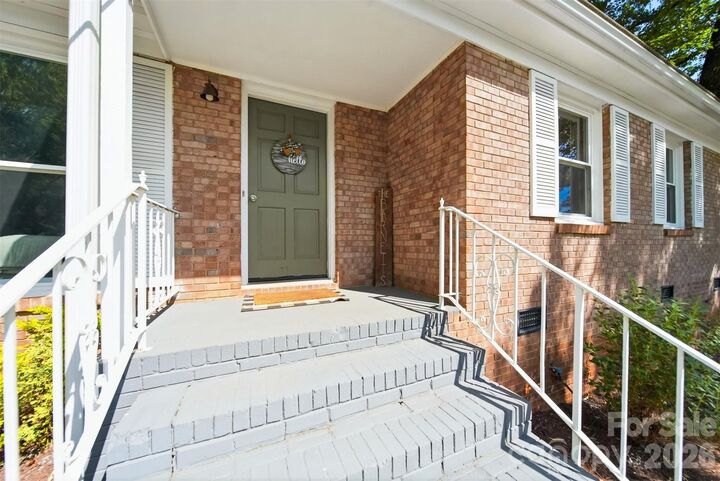 Property Photo:  1312 County Home Road  NC 28613 