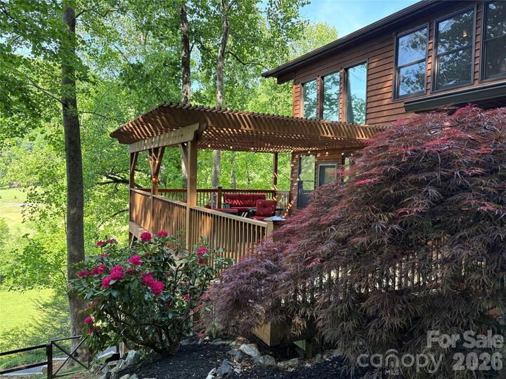 Property Photo:  52 Mountain Park Drive  NC 28754 