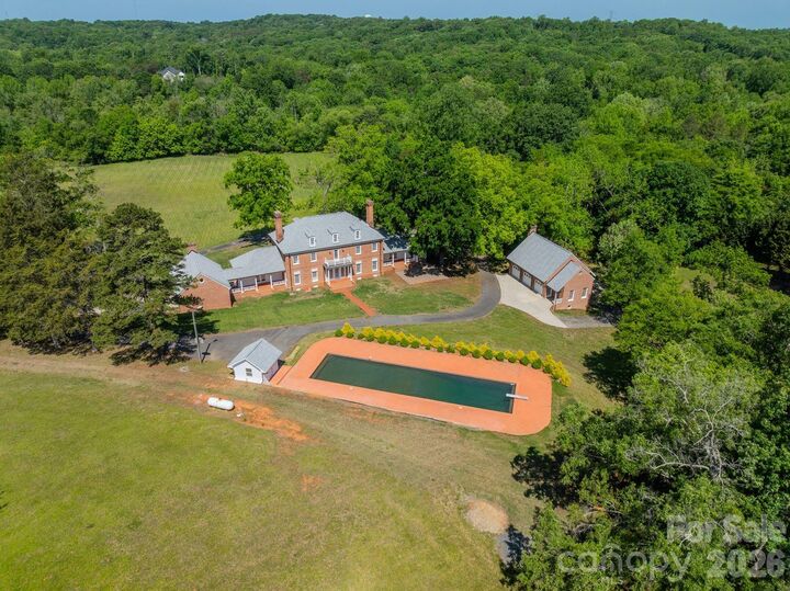 Property Photo:  4030 Oak Hollow Lane  NC 28075 