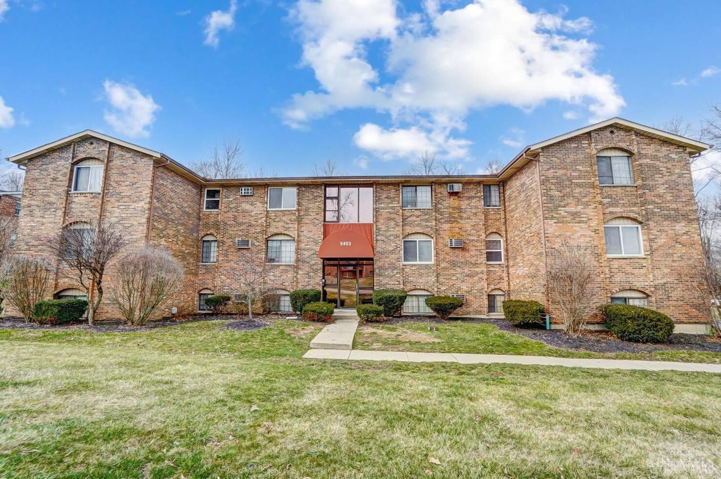 Property Photo:  5453 Camelot Drive  OH 45014 