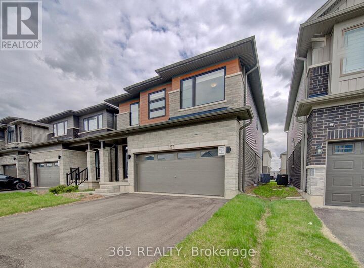 Property Photo:  227 Longboat Run West  ON N3T 0X1 
